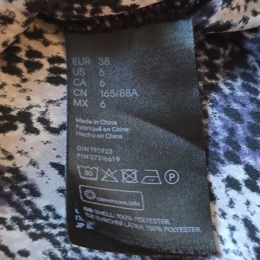 H&M Divided Snakeskin Wrap Crop Top - Picture 5 of 10